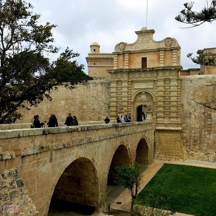 Brama główna w mieście ciszy, Mdinie - Malta