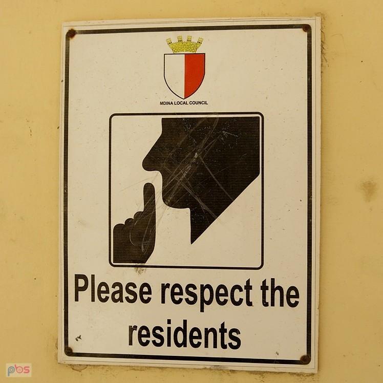 Przypomnienie - na jednej ze ścian budynku - Mdina - miasto ciszy - Malta