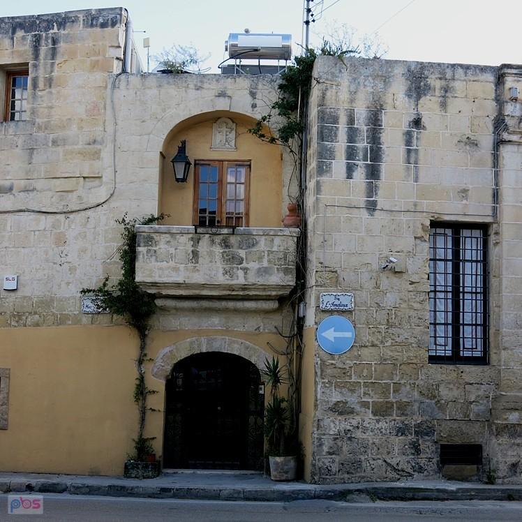 Na jednym ze skrzyżowań - Malta