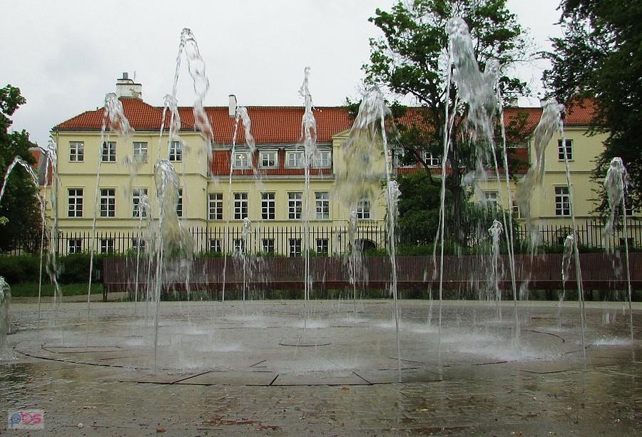 Fontanna przy Pałacu Pod Czterema Wiatrami