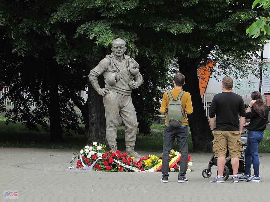 Papa Stamm - najmłodszy warszawski pomnik