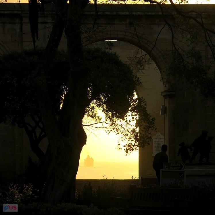 Tak jakby przez okienko - Valletta - Malta