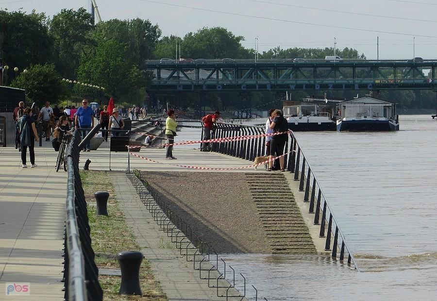 Bulwar Karskiego z Mostem Gdańskim