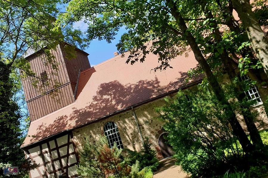 STORKOW ( pl.Starków ) Kościół wybudowano pod koniec XIII wieku.