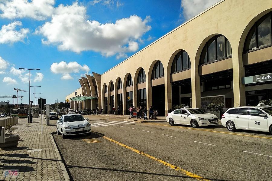 Już na lotnisku, pora pożegnać się z Maltą