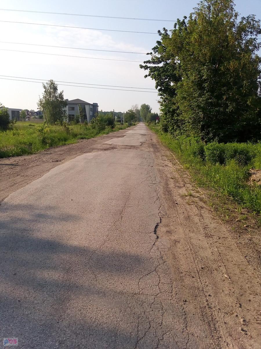 A dalej dziurawy asfalt