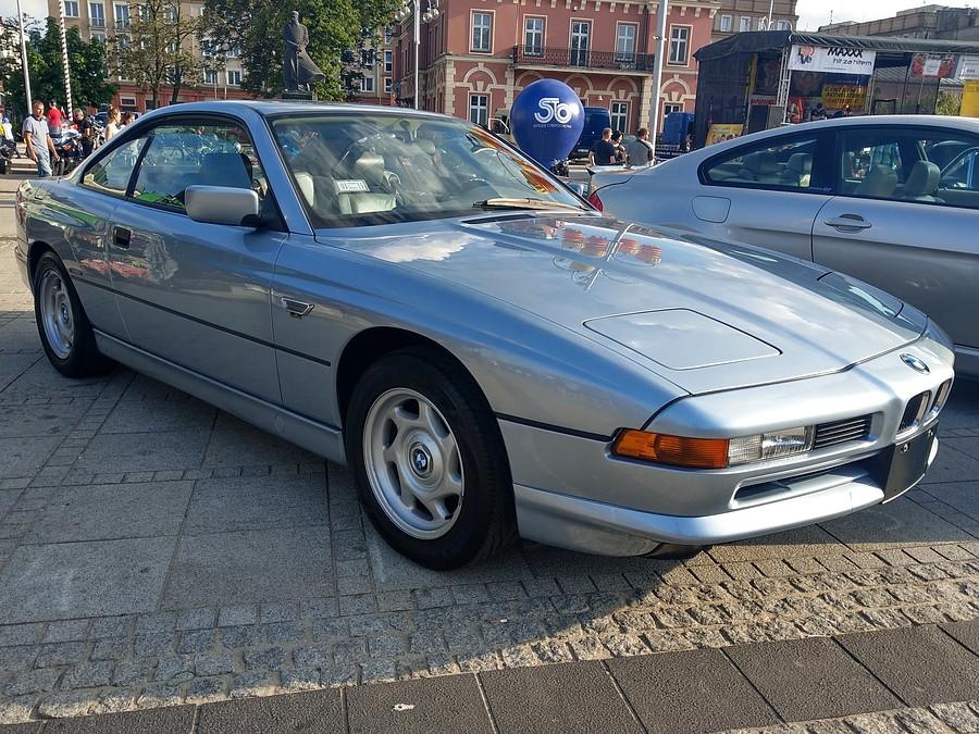 BMW 8