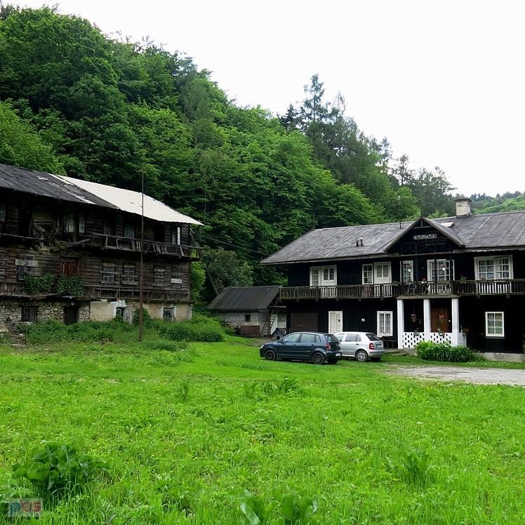 Drewniane zabudowania - Ojców