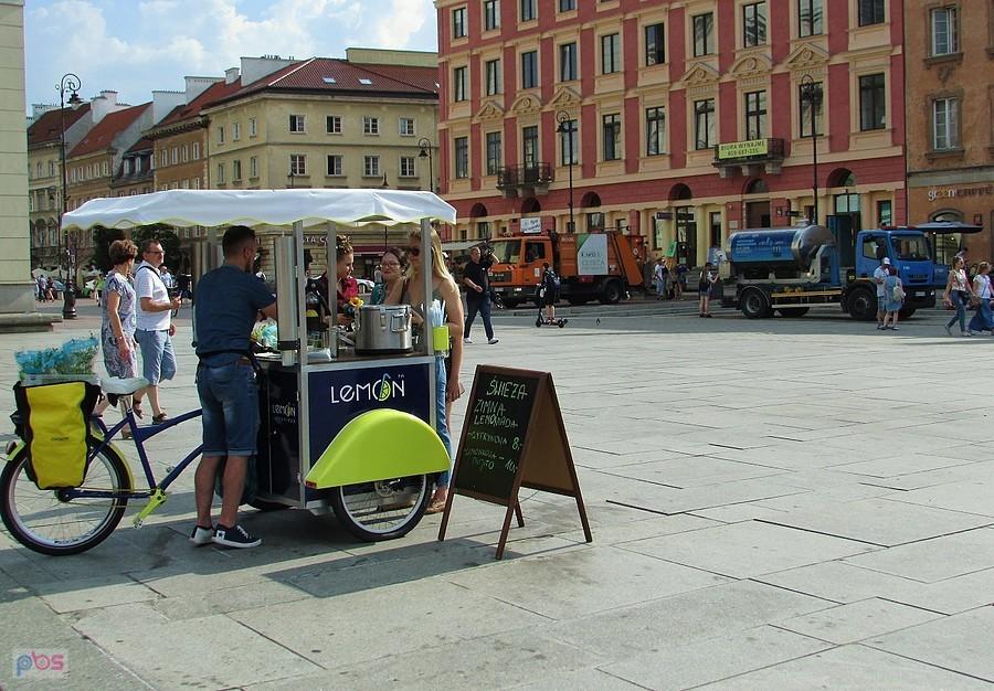 Lemoniadka po 8, a z miętą za dychę