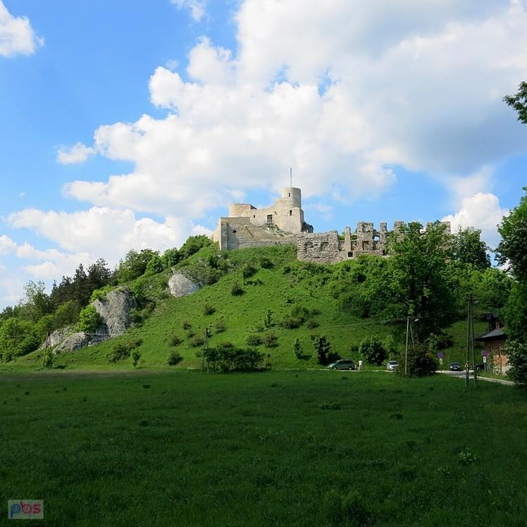 Krótkie spojrzenie na ruiny zamku w Rabsztynie