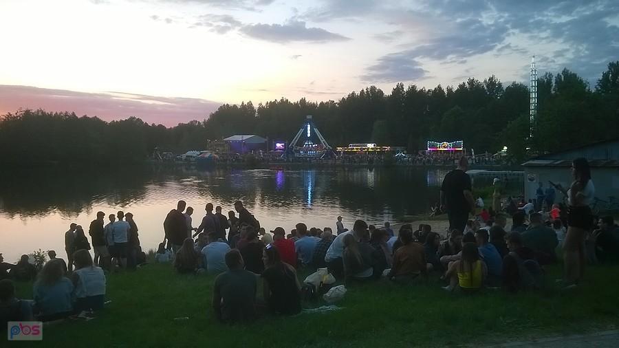 Młodzież i nie tylko w parku Lisiniec na Festiwalu Summer Chill