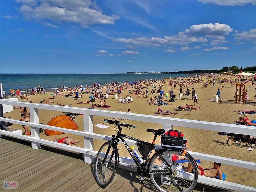 XXIII Pomorski Wielki Przejazd Rowerowy - plaża w Brzeźnie.