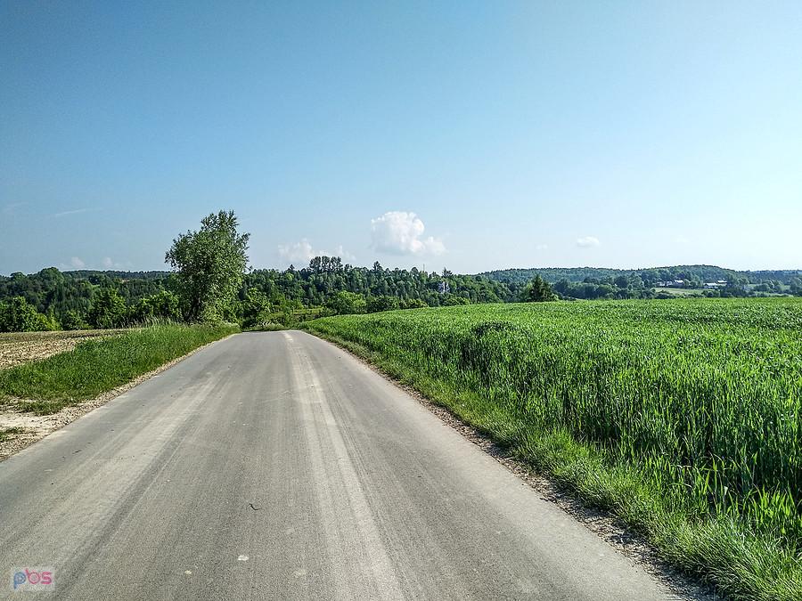 W oddali lekkie pagórki ;)
