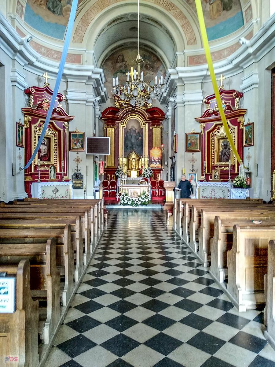 Wnętrze kościoła