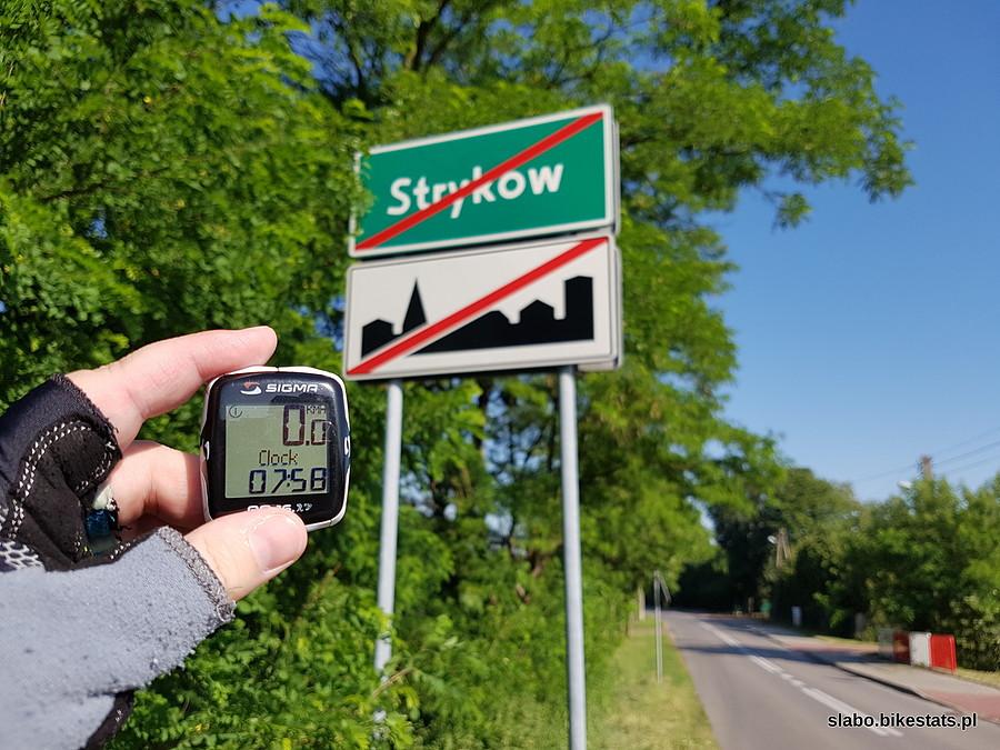 Przed ósmą na wylocie ze Strykowa