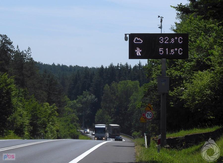 robi się tropikalnie