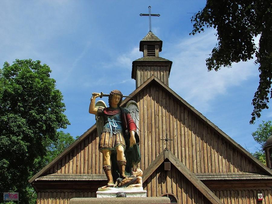 Izdebno Kościelne - patron parafii Michał Archanioł