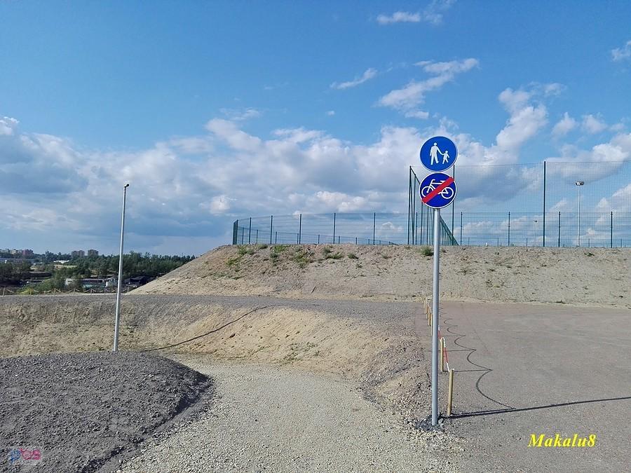 Jak odróżnić ścieżki piesze od rowerowych?
