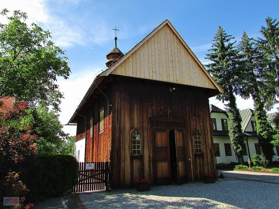 Puszcza Mariańska - kościół p.w. Michała Archanioła
