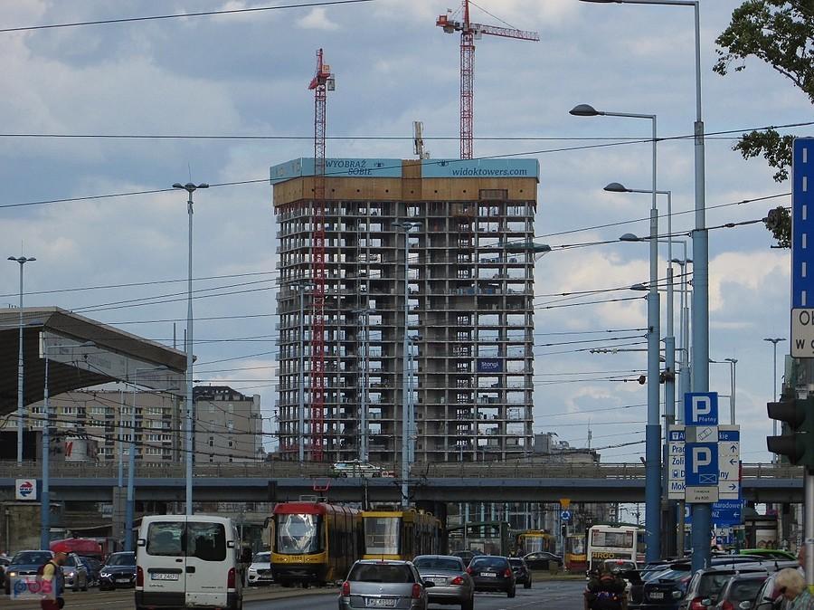 Widok Towers na miejscu Universusa