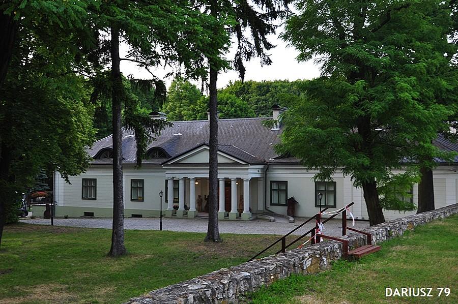 Dwór w Bolesławiu