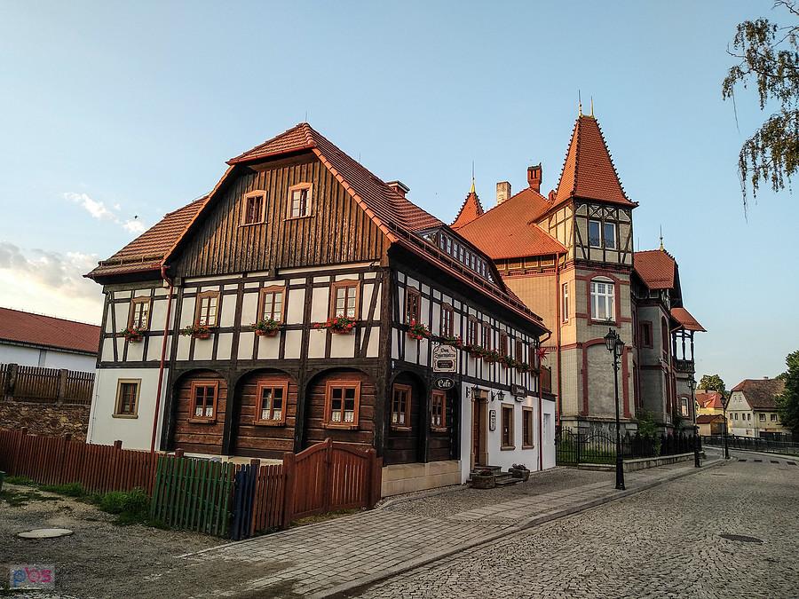 Zabudowania Bogatyni