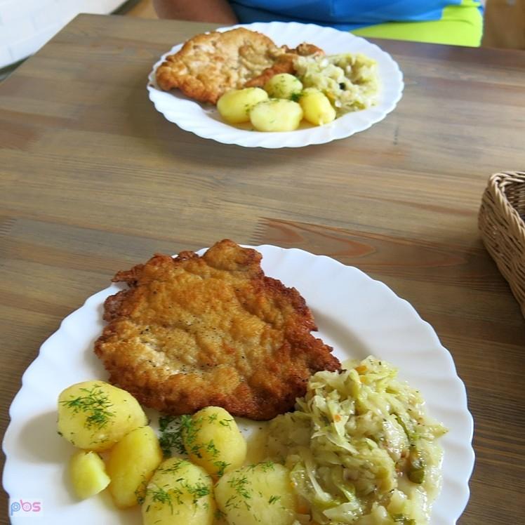 Ok. 18:00 poszliśmy na obiadokolację - Wisełka - to tutaj dziś nocujemy