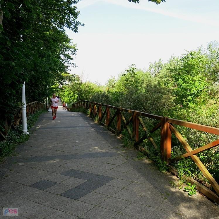 Promenadą wzdłuż wybrzeża