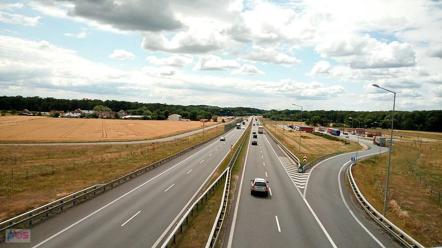 Widok na drogę ekspresową S8