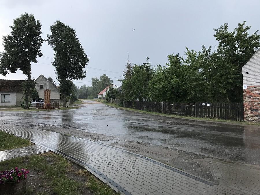 ulewa w Mężyku - w butach pełno wody...