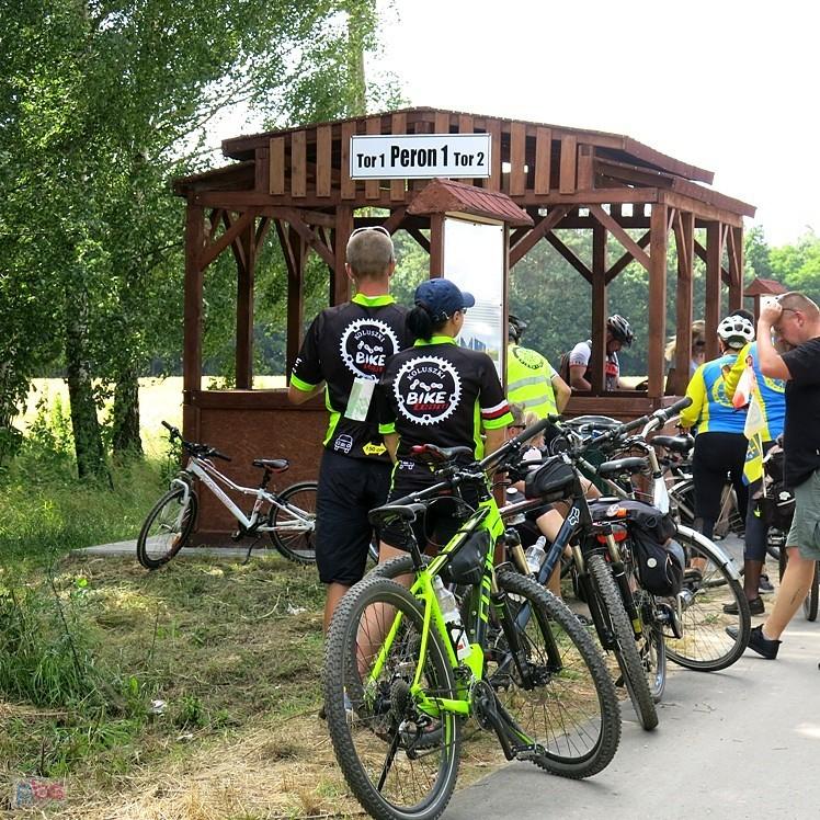 Na stacji Koluszki na nowej drodze rowerowej