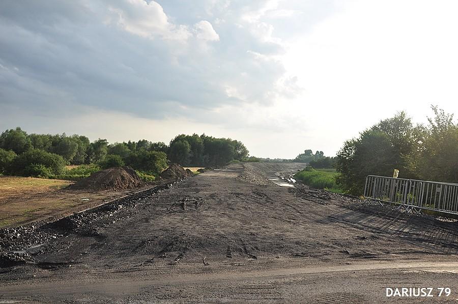 Żródła - Naprawa wału na trasie WTR