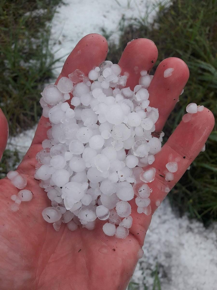 Efekt gradobicie w Srocku.
