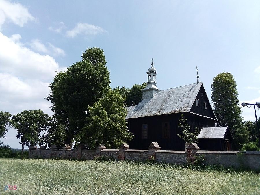 Drewniany kościół w Białkowie Kościelnym
