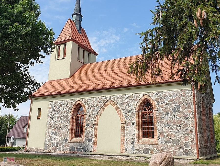KRZEMIEŃ (niem.Kremmin)Kościół filialny p.w. Wniebowzięcia NMP z 1 poł. XIX w.