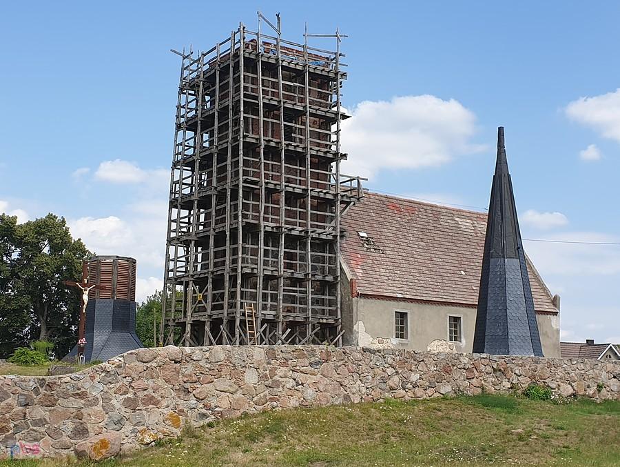 ODARGOWO (niem.Wudarge) Kościół filialny p.w. Przemienienia Pańskiego z XV-XVI w.