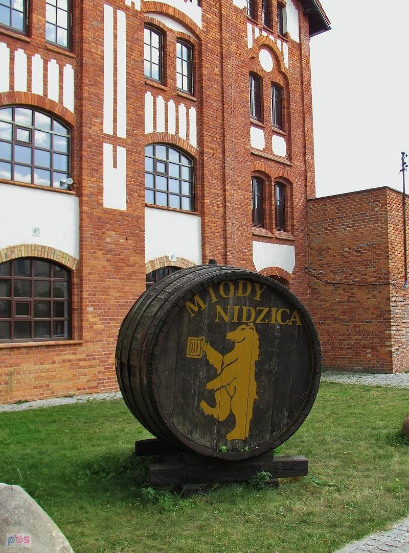 Nidzica - dzisiaj w budynku browaru znajduje się fabryczka miodu