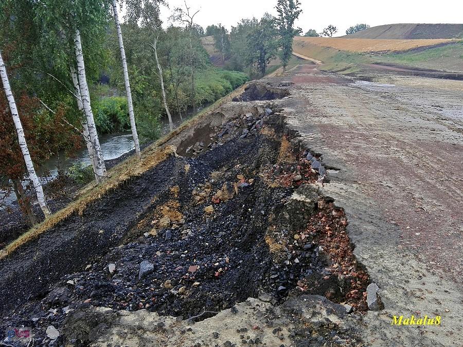 Po ulewach ścieżki nad Bytomką się nieco obsunęły