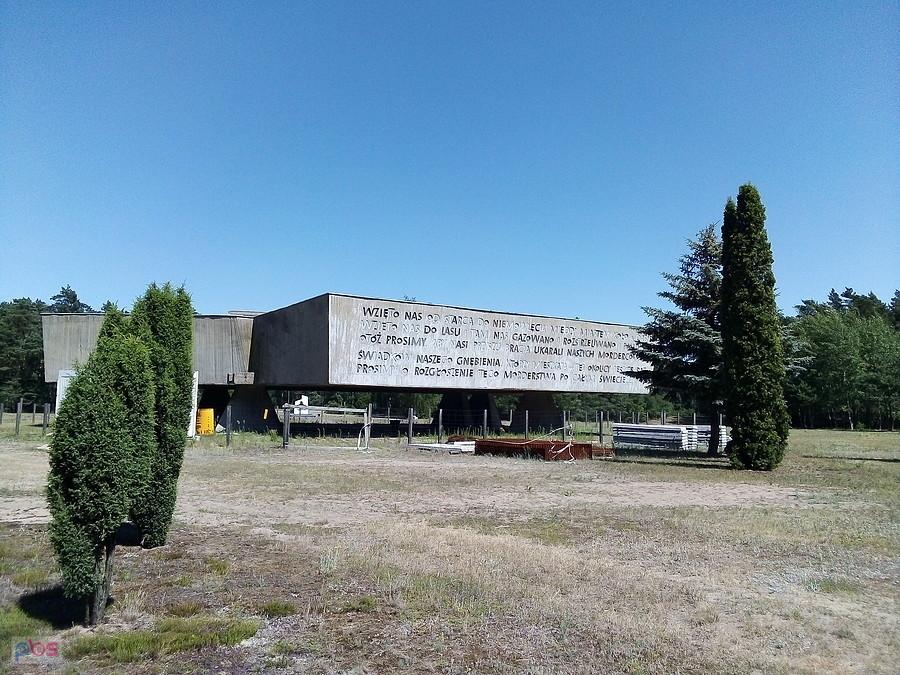 Prosząc o pamięć