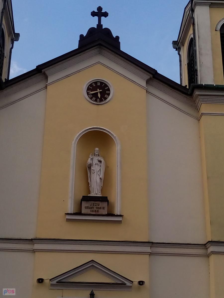 Działa. co prawda późni się o godzinę, ale wreszcie ruszył