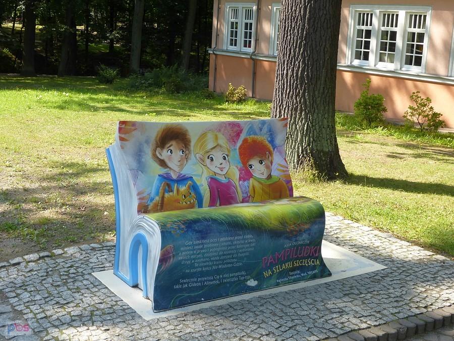 Śliczna ławeczka