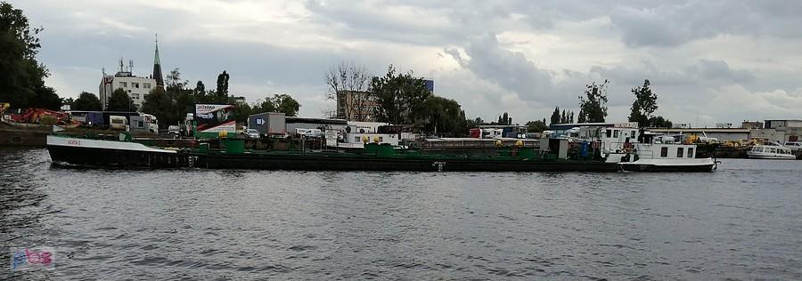 Coś płynie ... !