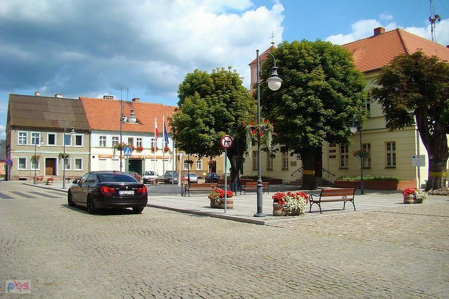 Rynek w Otyniu.