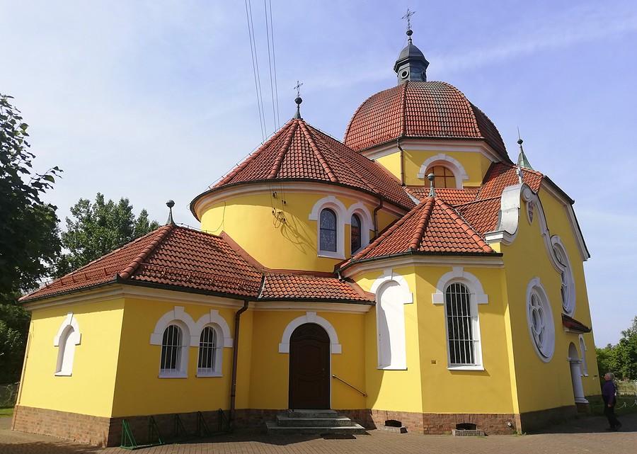Widok od wschodu - Kościół św. Andrzeja Apostoła w Nekli