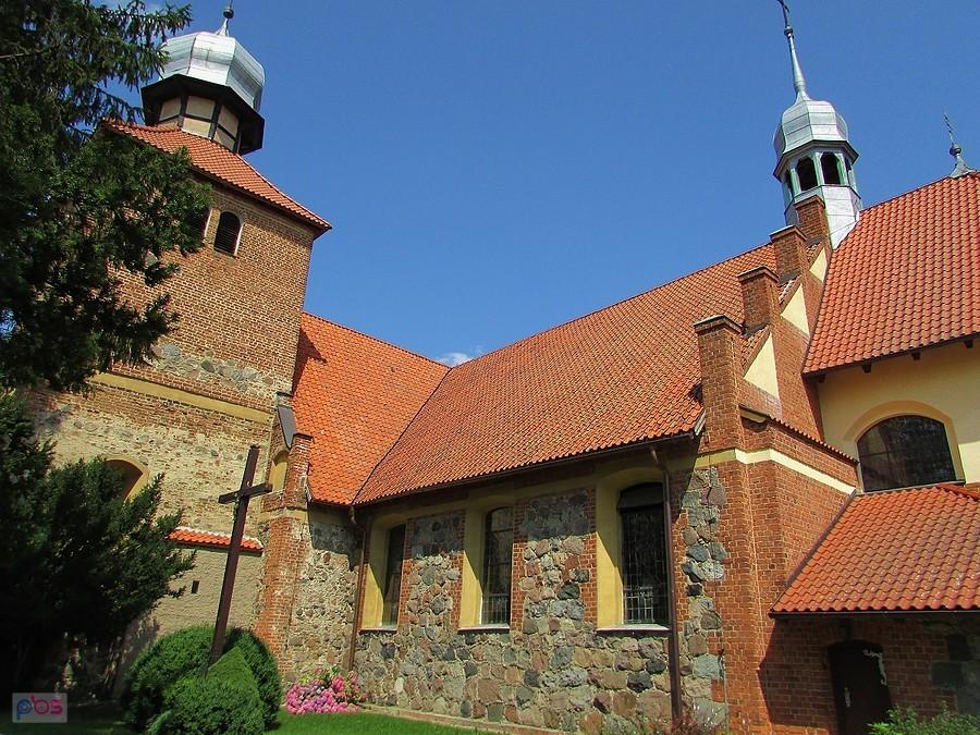 Sząbruk - kościół powstał pod koniec XV wieku