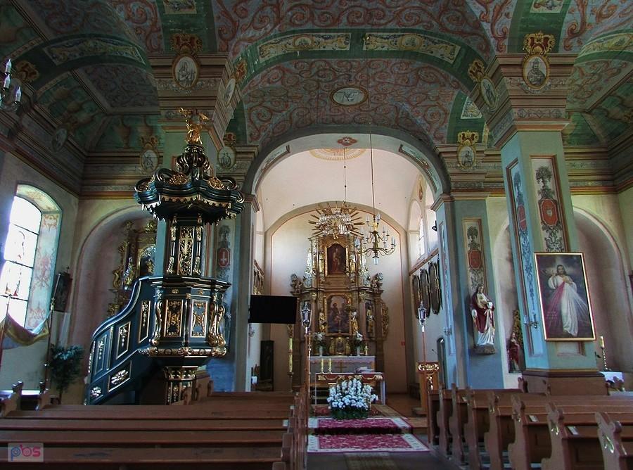 Sząbruk - wnętrze kościoła