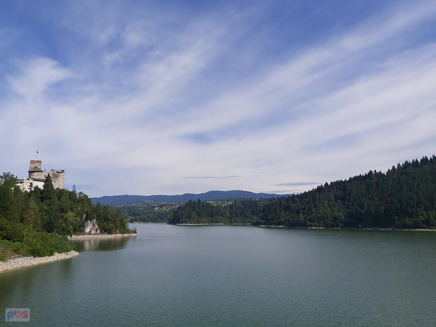 Widok na Jezioro Czorsztyńskie