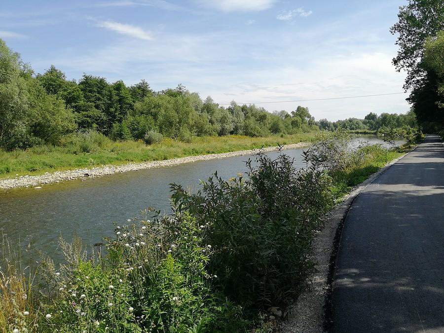 Rozbudowa sieci ścieżek rowerowych w Małopolsce robi wrażenie.