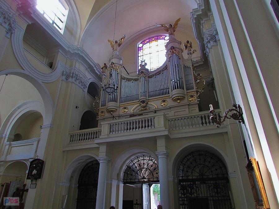 Rokitno - organy pochodzą ze słynnej Fabryki Organów Wacława Biernickiego, która mieściła się w Warszawie przy Dobrej 65