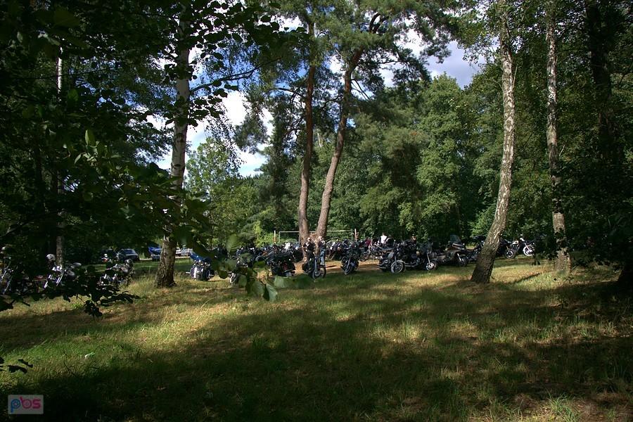 zbierają się motocykliści